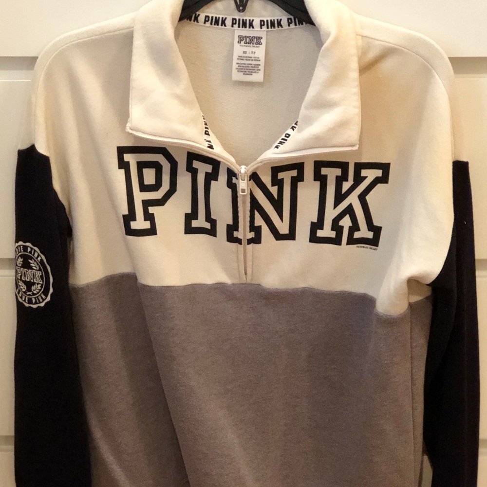 VS Pink pull over sweatshirt